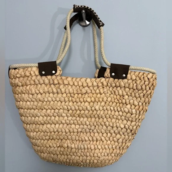 Stylish Woven Thick Straw Tote Bag with Chocolate Brown Flower Accent and ropes - Picture 2 of 3